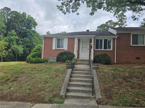 568 Overlook St, Greensboro, NC, 27403-1250 | Card Image