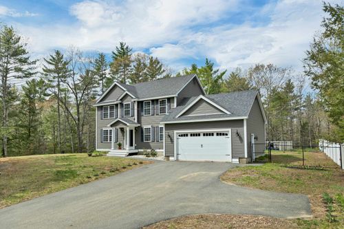 17 Blueberry Hill Rd, Raymond, NH, 03077-2710 | Card Image