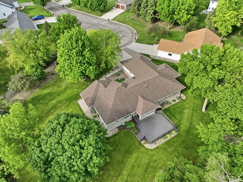 304 Lynsee Ln, Montevideo, MN, 56265-3055 | Card Image
