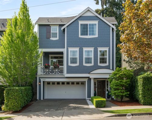 17727 Ne 113th Way, Redmond, WA, 98052-2362 | Card Image