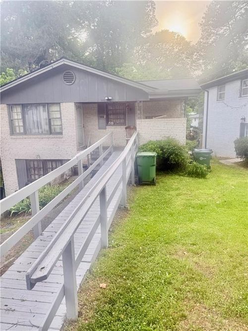 638 Church St Nw, Atlanta, GA, 30318-6241 | Card Image