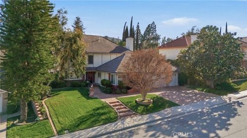 29628 Woodbrook Dr, Agoura Hills, CA, 91301-4413 | Card Image