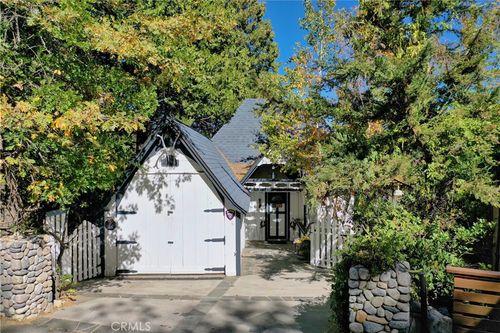 197 Rocky Point Rd, Lake Arrowhead, CA, 92352 | Card Image