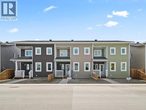59 Wyvern Ave, Whitehorse, YT, Y1A0T6 | Card Image