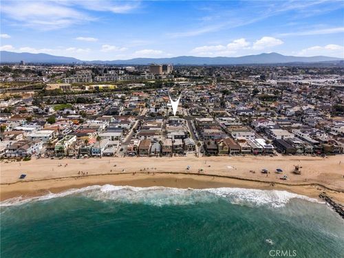 125 41st St, Newport Beach, CA, 92663-2923 | Card Image