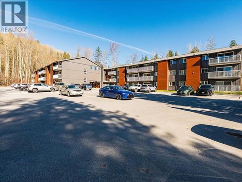 201-880 Wordsworth Avenue, Warfield, BC, V1R2V9 | Card Image