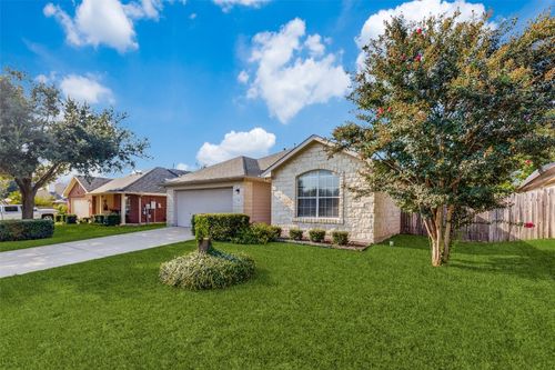 410 River Crossing Trl, Round Rock, TX, 78665-2822 | Card Image