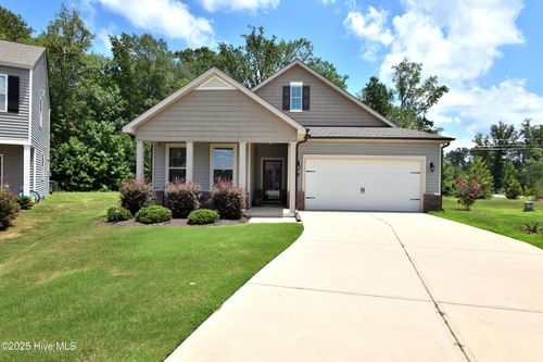 404 Golden Villas Dr, Rocky Mount, NC, 27804-5930 | Card Image