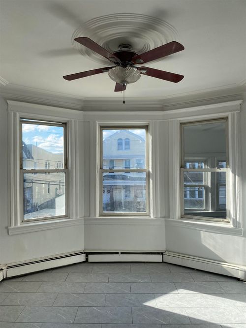 2-78 Van Nostrand Ave, Jersey City, NJ, 07305-3042 | Card Image