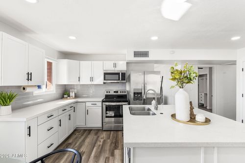 1512 W Fairmont Dr, Tempe, AZ, 85282-3425 | Card Image