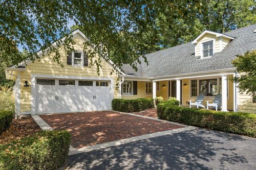 322 Fairway Cir, Whitehall, OH, 43213-2525 | Card Image