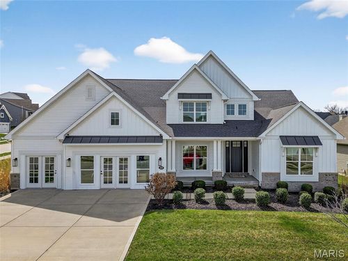 200 Balmoral Gardens Ct, Lake St Louis, MO, 63367-2261 | Card Image