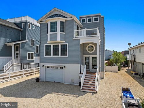 108 S 1st St, Surf City, NJ, 08008-4811 | Card Image