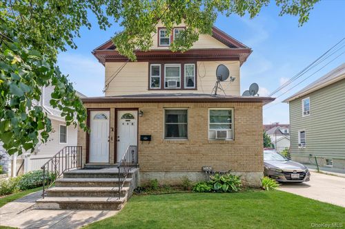173 Cleveland Ave, Mineola, NY, 11501-2502 | Card Image