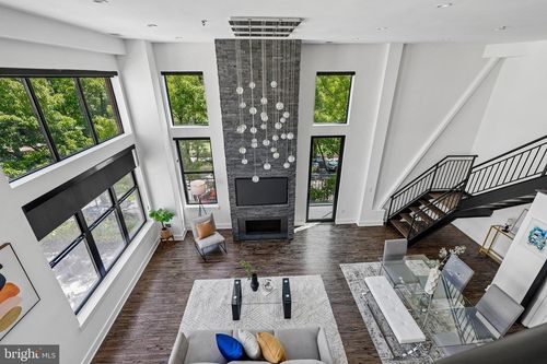 12-1111 W St Nw, WASHINGTON, DC, 20009-4775 | Card Image