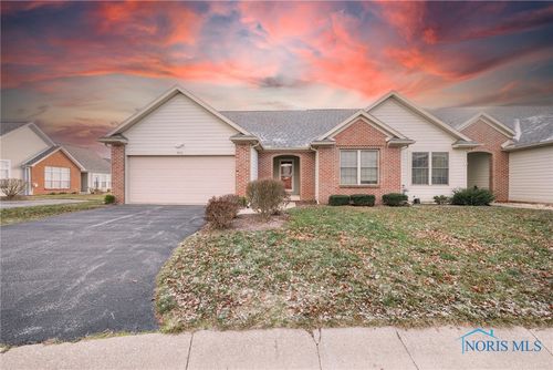 1-7819-7819 Greenville Crossing, Waterville, OH, 43566 | Card Image