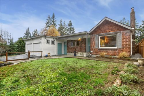 226 Sw 131st St, Burien, WA, 98146-3352 | Card Image