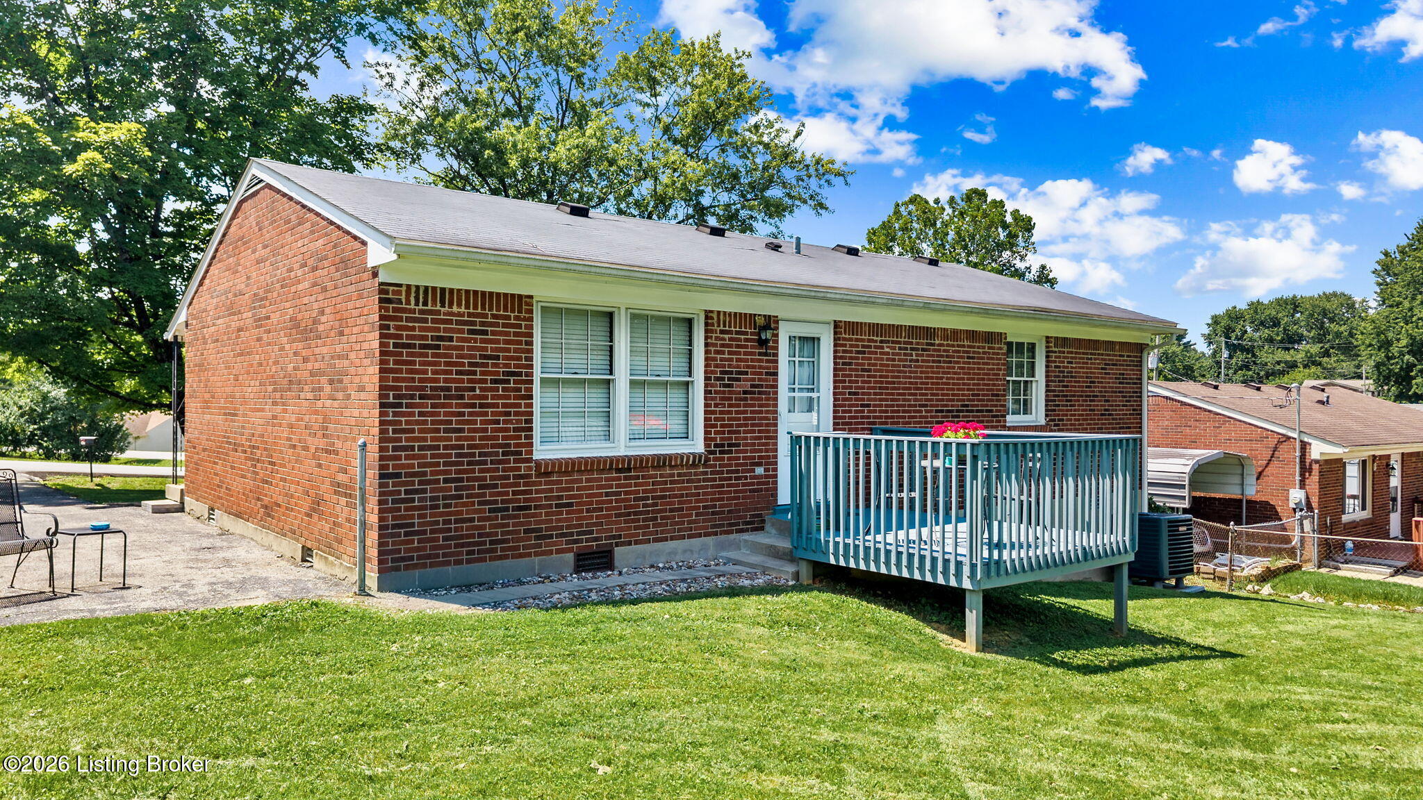 Residential in Crestwood 5