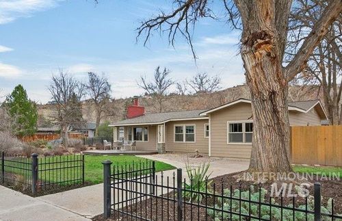 506 N Hillview Dr, Boise, ID, 83712-8117 | Card Image