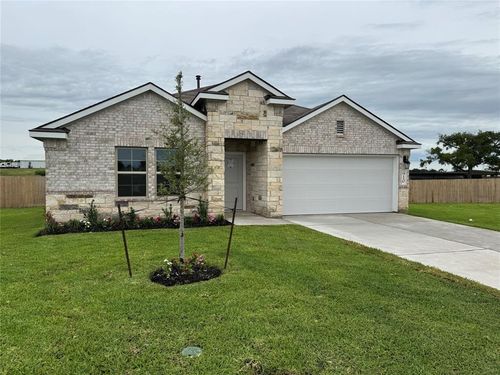 910 Legrand St, Brenham, TX, 77833-1315 | Card Image