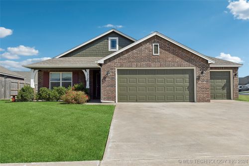 13105 E 123rd Place N, Collinsville, OK, 74021 | Card Image