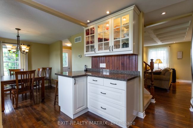 1467 Wade Rd, Home with 4 bedrooms, 2 bathrooms and 18 parking in Russell ON | Image 19
