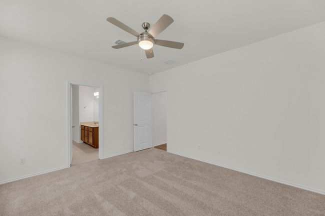 201 Lucky Texan Rd, House other with 5 bedrooms, 4 bathrooms and 2 parking in Jarrell TX | Image 17