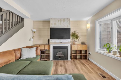 apt-4e-1425 E 5850 S, South Ogden, UT, 84405-4880 | Card Image