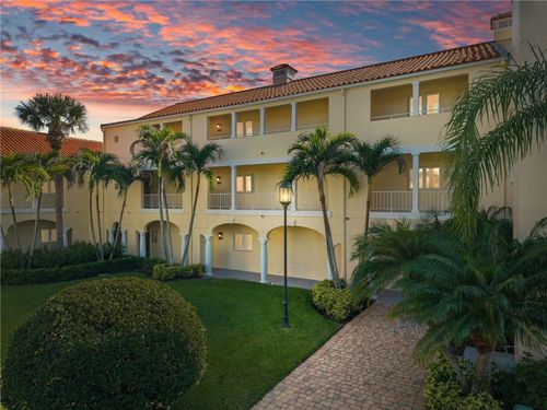 204-5080 Harmony Cir, Vero Beach, FL, 32967-7222 | Card Image