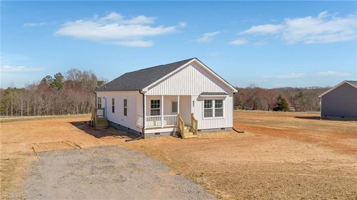 603 Mount Wesley Church Rd, Hiddenite, NC, 28636-9363 | Card Image