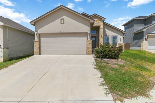8315 Comanche Pass, Converse, TX, 78109-1630 | Card Image