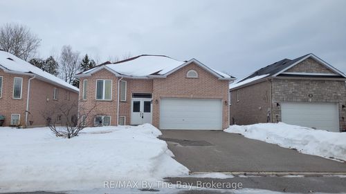 42 Tona Trail, Wasaga Beach, ON, L9Z0A5 | Card Image