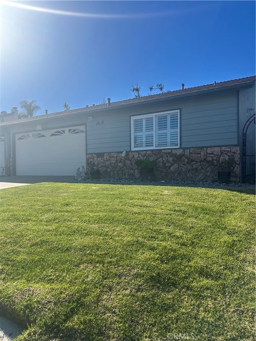 562 Bakeman Ln, Arroyo Grande, CA, 93420-3752 | Card Image