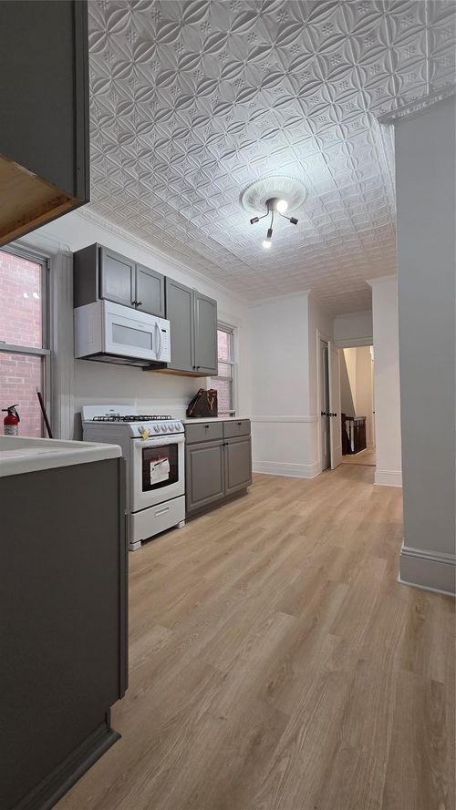 4221 65th Pl, Woodside, NY, 11377-5054 | Card Image