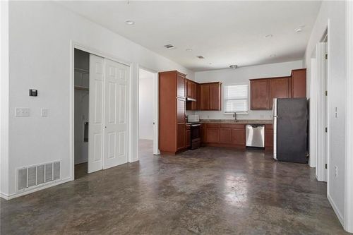 1310 Hausman, Lockhart, TX, 78644-2164 | Card Image