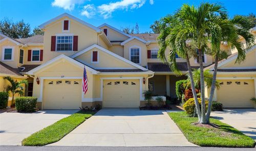 611 Spring Lake Cir, TARPON SPRINGS, FL, 34688-4975 | Card Image