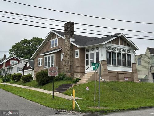 501 Kedron Ave, FOLSOM, PA, 19033-1210 | Card Image