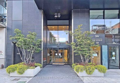 608-28 Wellesley St E, Toronto, ON, M4Y0C4 | Card Image