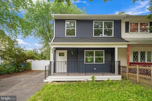 820 Maple St, Lakehurst, NJ, 08733-2442 | Card Image