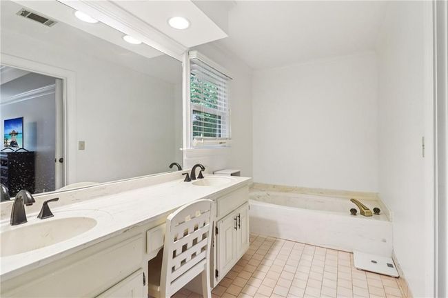 7412 Mid Broadwell Trce, House other with 5 bedrooms, 4 bathrooms and 2 parking in alpharetta GA | Image 14