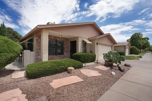 10717 Towne Park Dr, Albuquerque, NM, 87123-4854 | Card Image