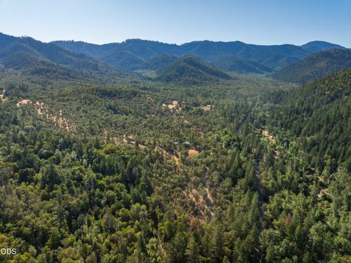 2659 Foots Creek L Fork Rd, Gold Hill, OR, 97525-5723 | Card Image