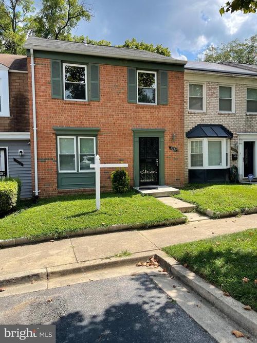 2233 Anvil Ln, TEMPLE HILLS, MD, 20748-4205 | Card Image
