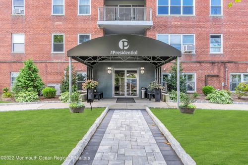 4e-1615 Park Ave, Asbury Park, NJ, 07712-5281 | Card Image