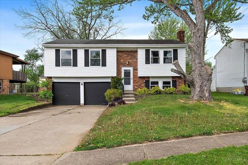 9925 Grasscreek Ct, Cincinnati, OH, 45231-2009 | Card Image