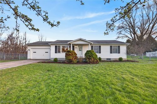 16801 Kinsman Rd, Middlefield, OH, 44062-9483 | Card Image