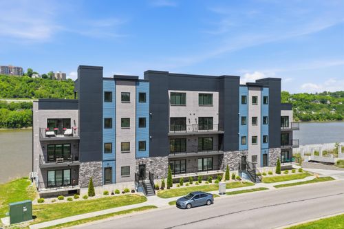 302-739 Manhattan Blvd, Dayton, KY, 41074-2024 | Card Image