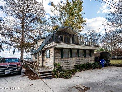 3002 Canal Cove Rd, Lake Waccamaw, NC, 28450-1860 | Card Image