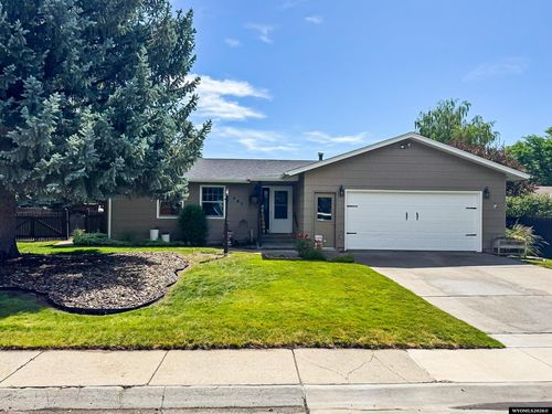 547 Glacier Cir, Riverton, WY, 82501-2212 | Card Image