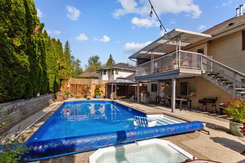 23675-108 Loop, Maple Ridge, BC, V2W1B2 | Card Image